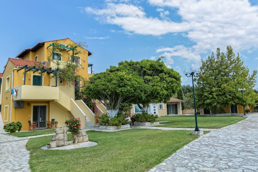 Sandy Beach Villas And Apartments Svoronata Eksteriør bilde
