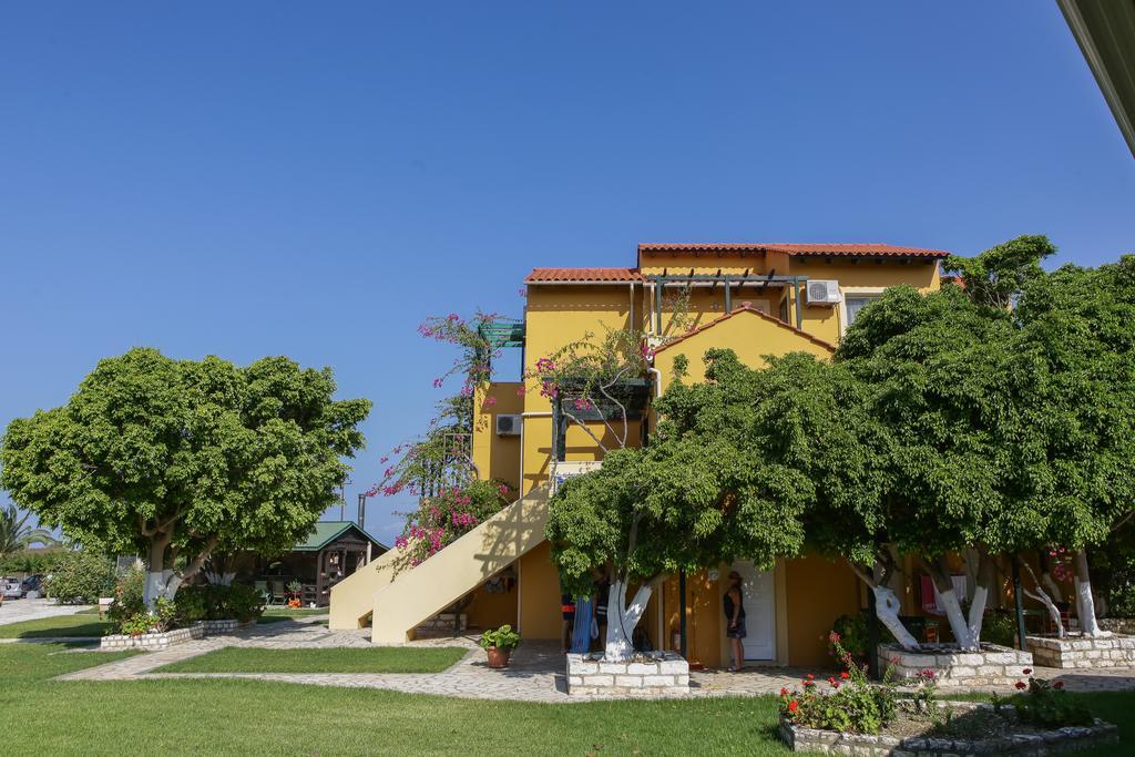 Sandy Beach Villas And Apartments Svoronata Eksteriør bilde